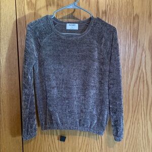 Old Navy Girl’s Charcoal Crew Neck Sweater. Size 14.